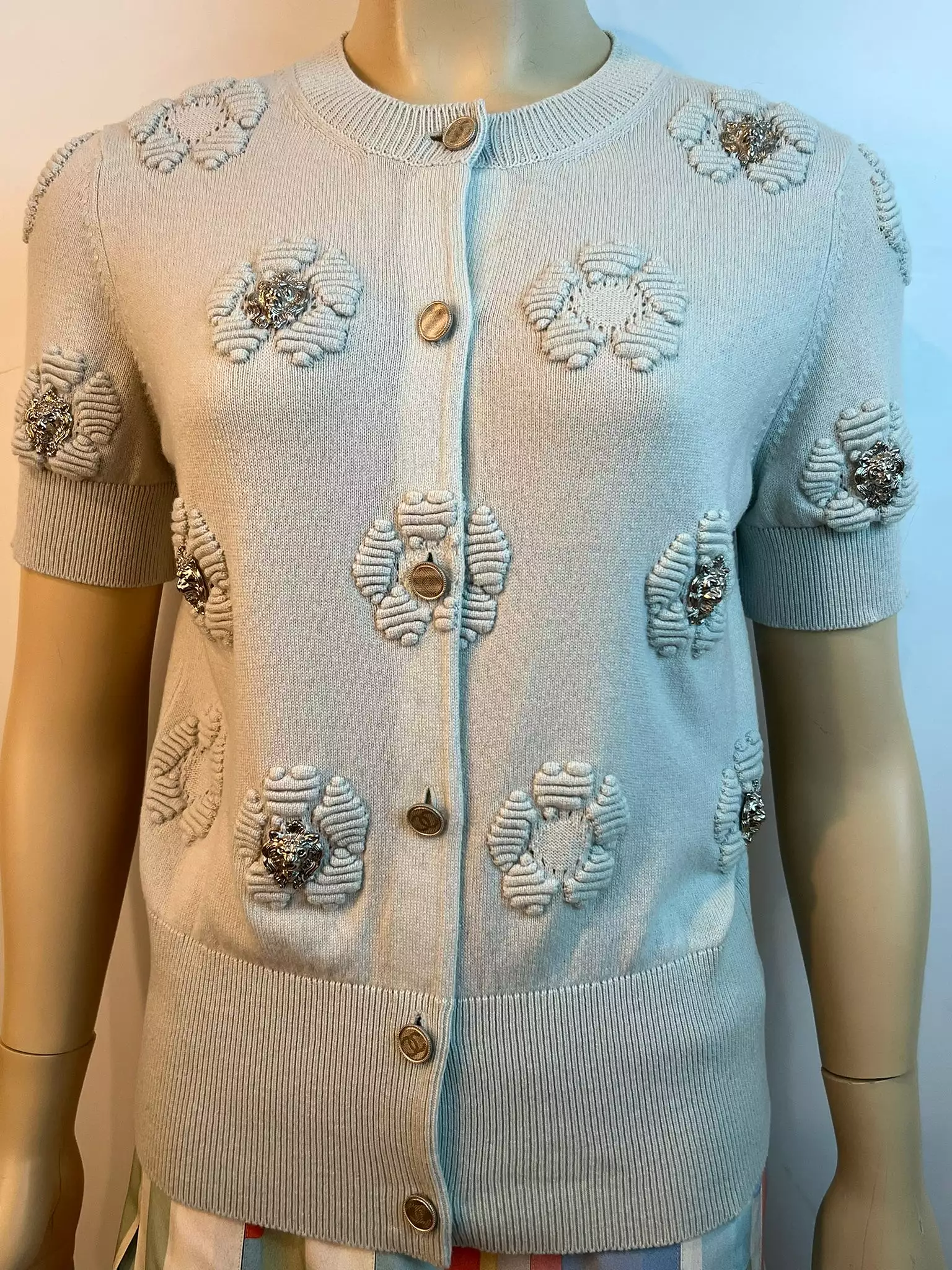 Chanel 17P 2017 Spring Pastel Sea foam Blue Short Sleeved Cashmere Cardigan Sweater Top Metal Lions Heads Blouse FR 36 US 4/6