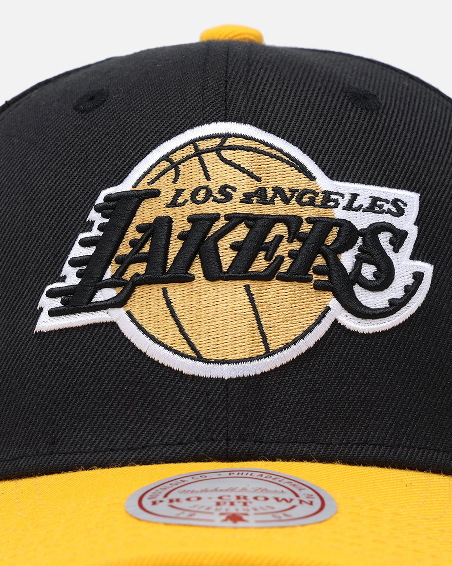 Mitchell & Ness Los Angeles Lakers Enter The Dragon Pro Crown Snapback Black/Ochre