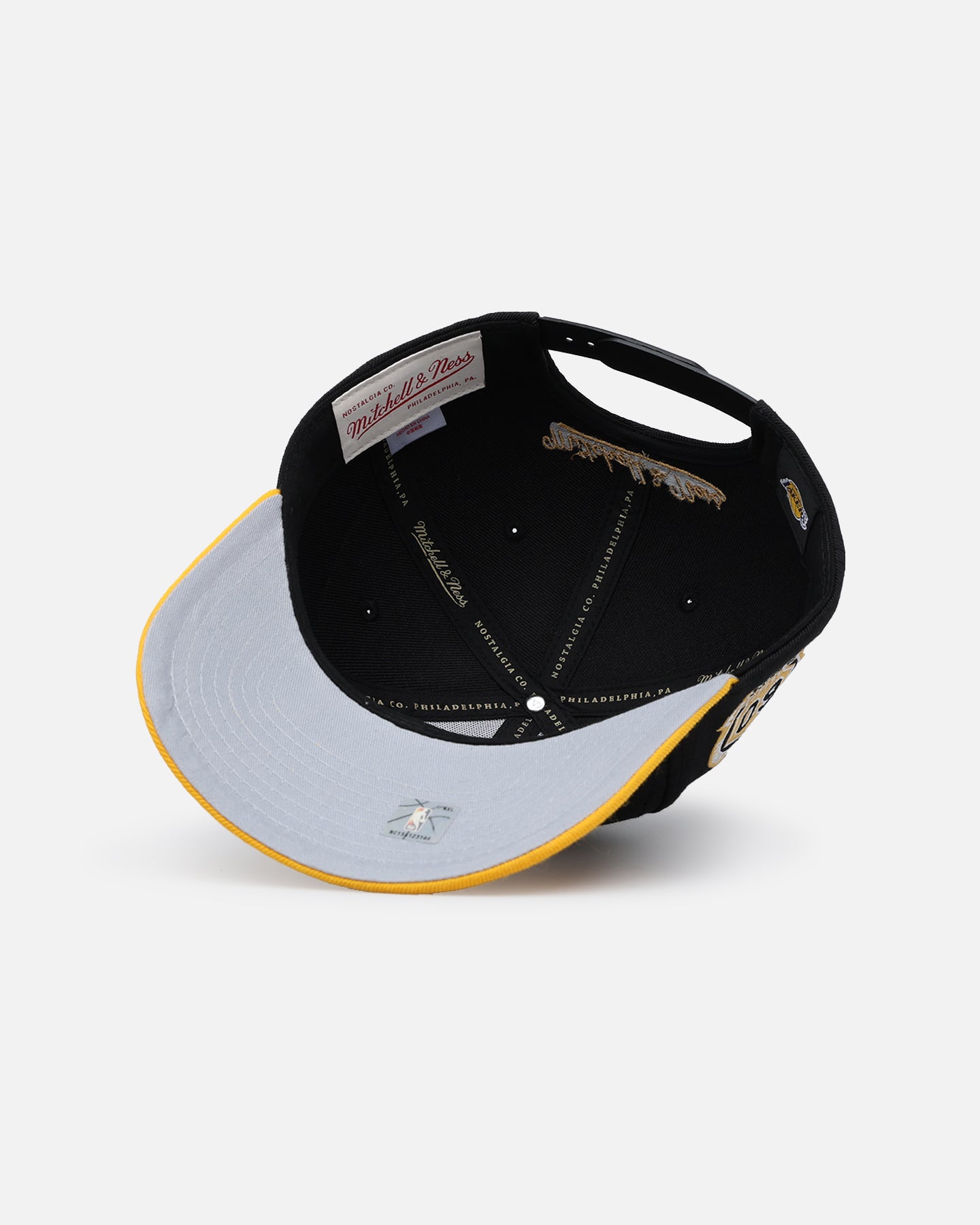 Mitchell & Ness Los Angeles Lakers Enter The Dragon Pro Crown Snapback Black/Ochre