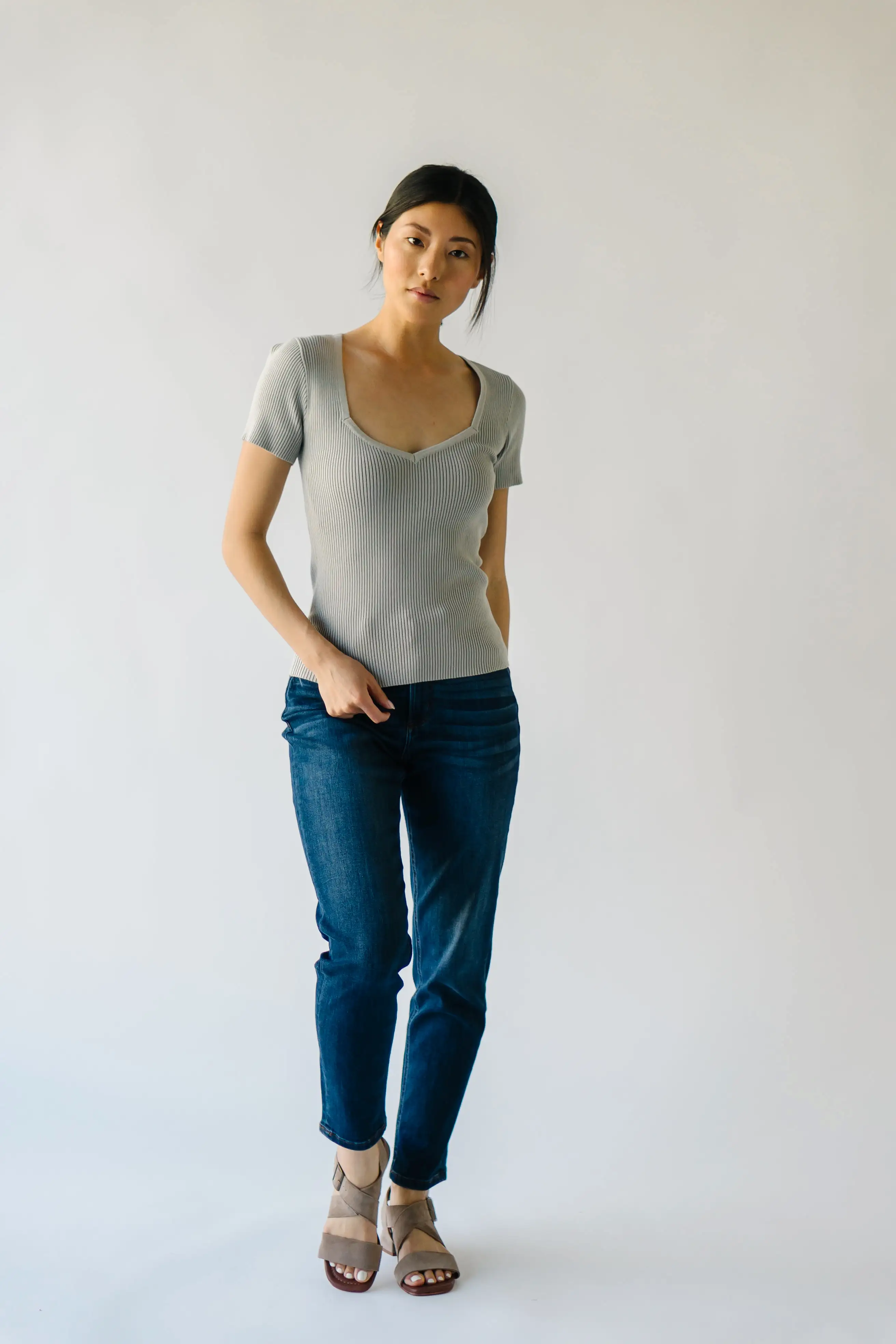 The Gillman Sweetheart Short-Sleeved Sweater in Grey